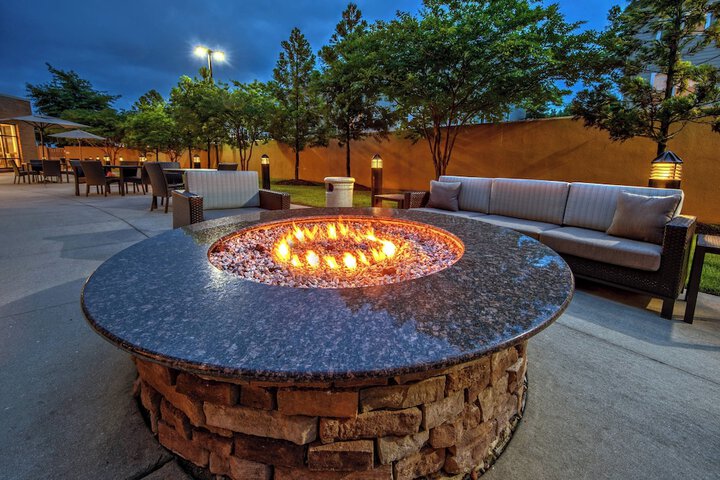 Terrace/Patio 36 of 37