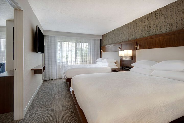 Embassy Suites by Hilton Detroit Metro Airport