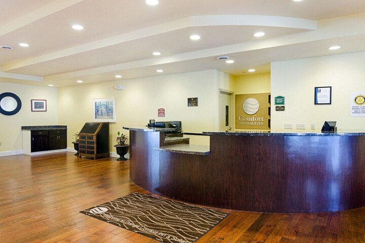 Hotel Interior 9 of 34