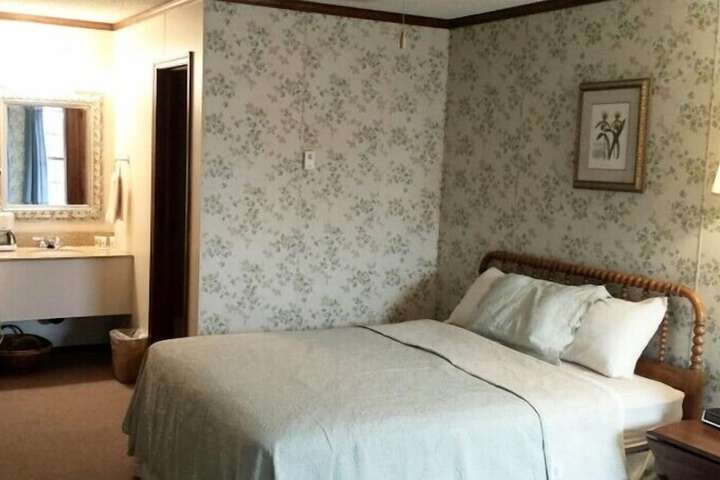 The Hotel Limpia