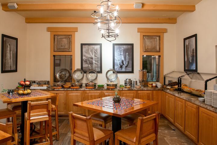 Dining 88 of 101