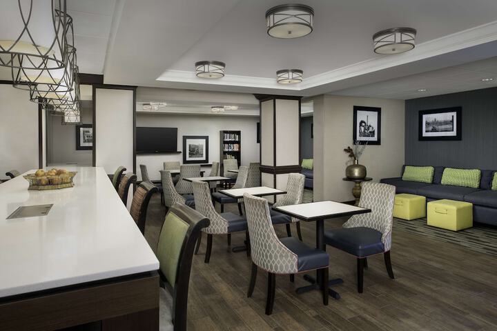 Hampton Inn Pittsburgh / Monroeville