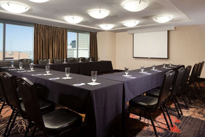 DoubleTree by Hilton El Paso Downtown