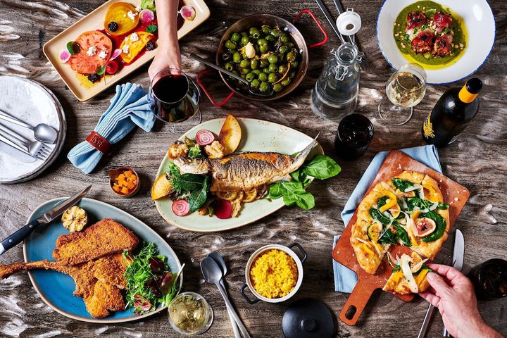 Dining 120 of 206
