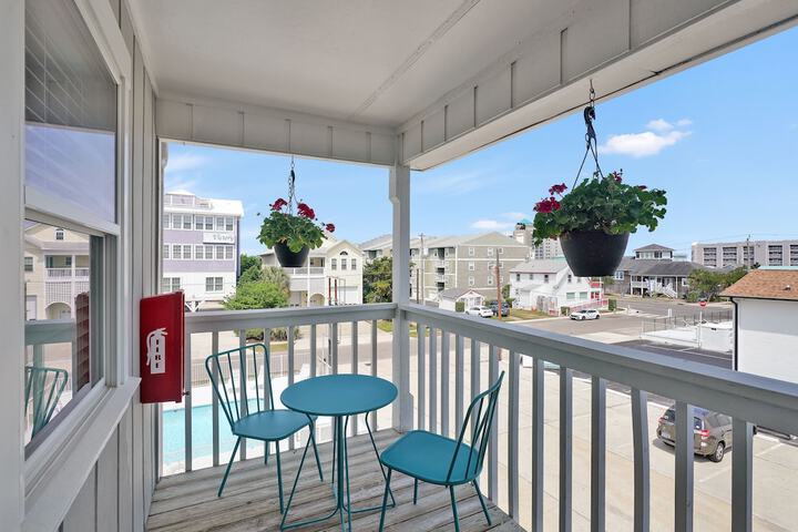 Dry Dock Inn