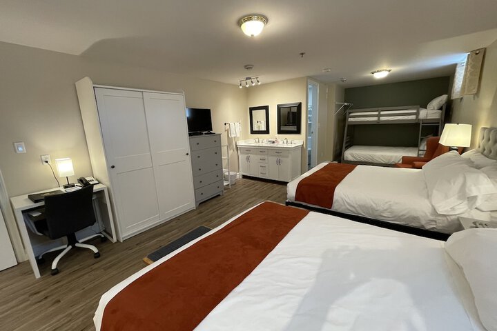 Room 57 of 183