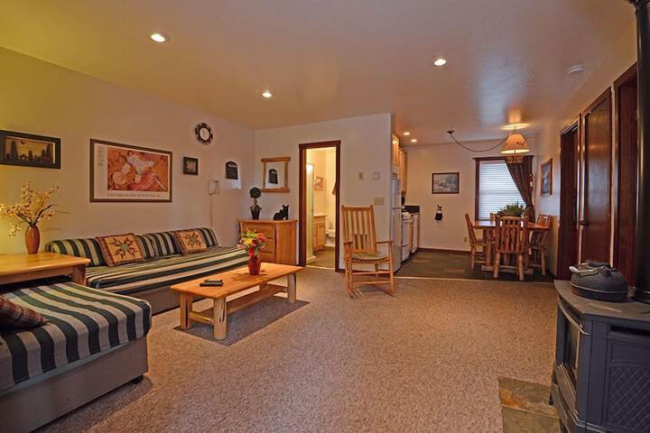 Franciscan Lakeside Lodge