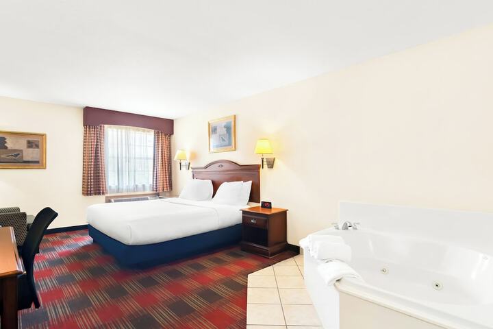 Room 7 of 25