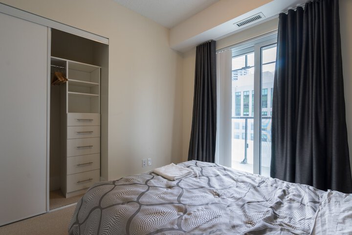 Room 7 of 30