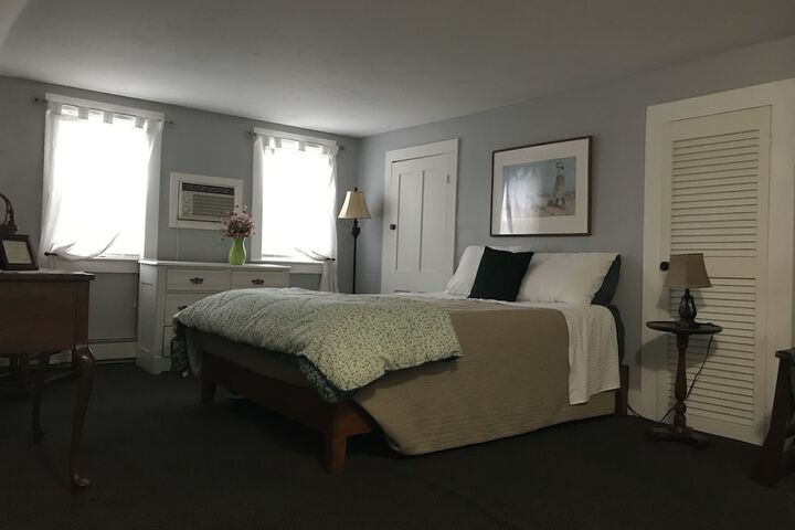 Room 7 of 19