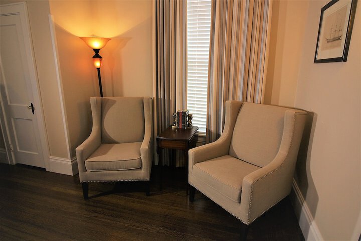 Room 44 of 82