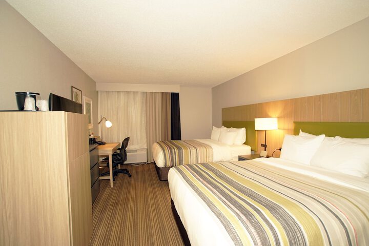 Room 28 of 60
