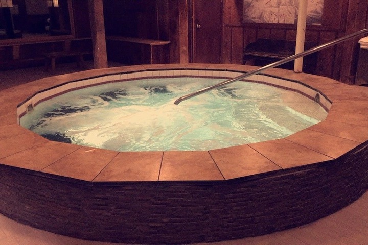Summit Lodge