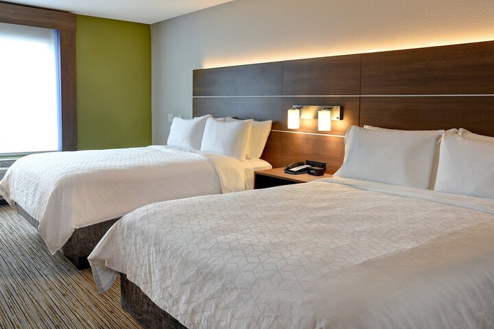 Holiday Inn Express & Suites Ottawa by IHG
