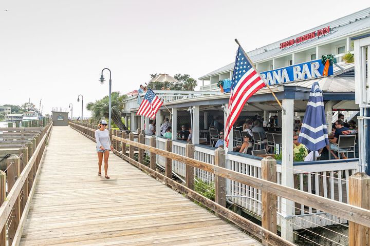 Shem Creek Inn