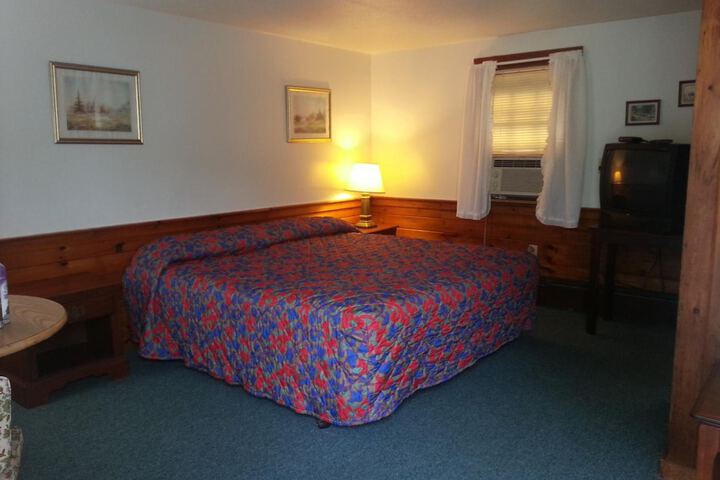 Room 18 of 37