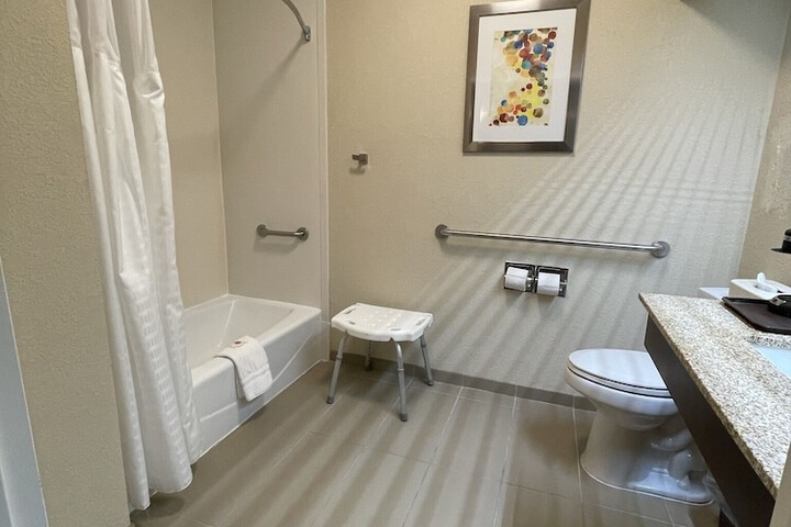 Room 76 of 141