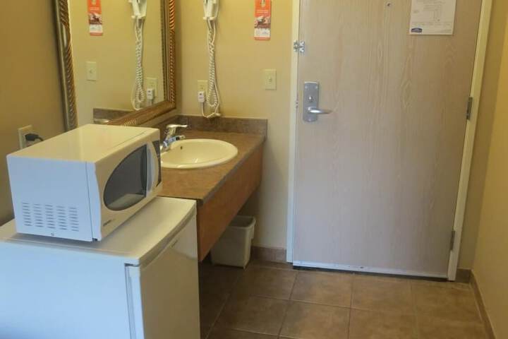 Room 12 of 17