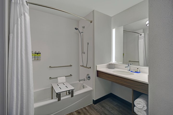 Room 21 of 56