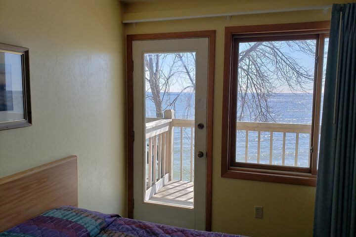 Algoma Beach Motel