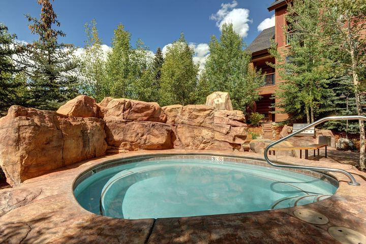 Pool 4 of 30