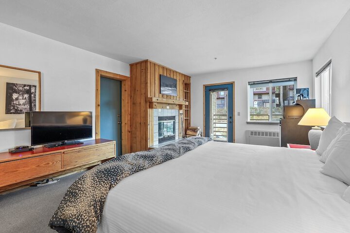 Cozy Kirkwood Condo â The Meadows 2 Bedroom 2 Condo by RedAwning