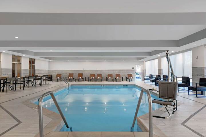 Homewood Suites by Hilton Edison Woodbridge