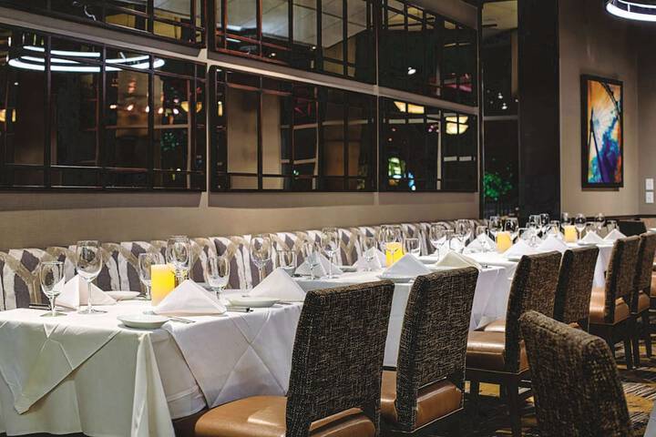 Dining 65 of 88