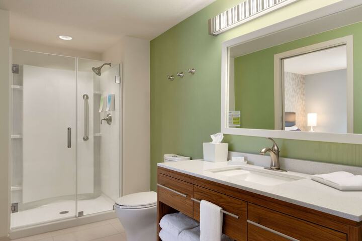 Room 15 of 24