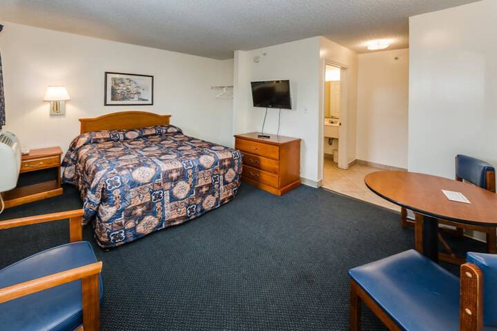 Room 10 of 38