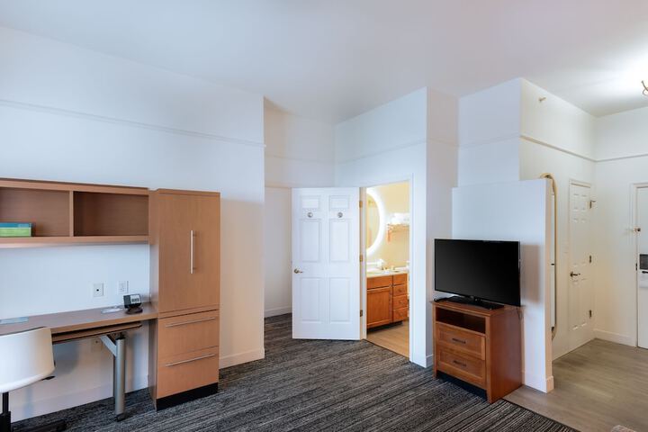 Room 28 of 45