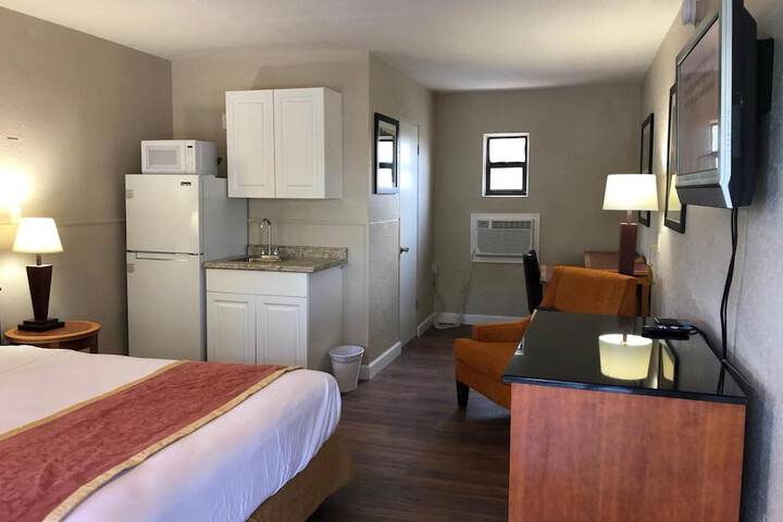 Room 21 of 29