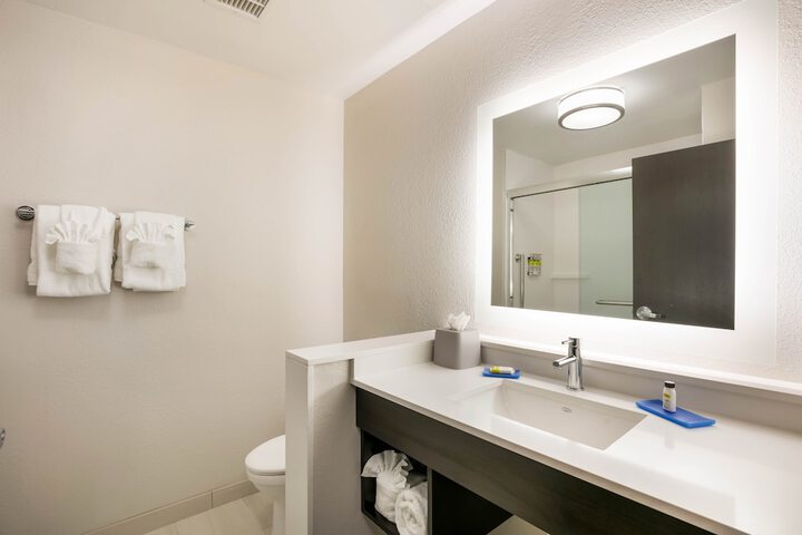 Room 20 of 45