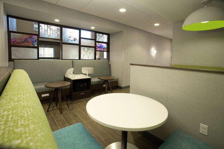 Business Center 30 of 31