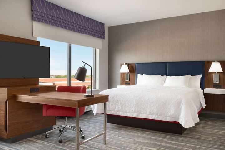 Room 22 of 35