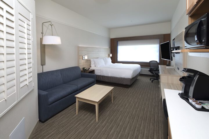 Room 15 of 35