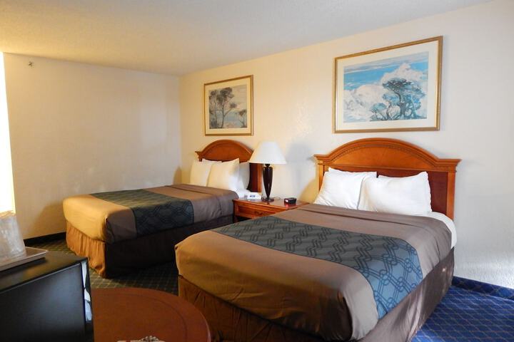 Room 16 of 27