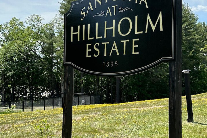 Hillholm Estate