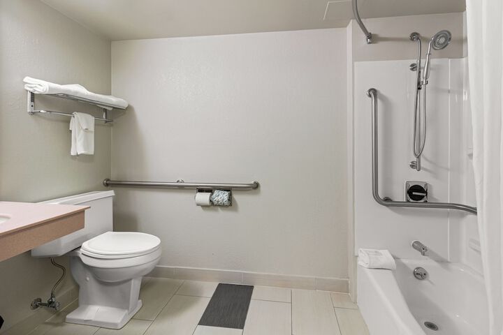 Room 17 of 54