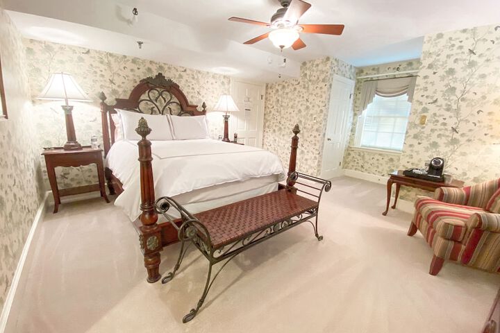 Abigail Inn