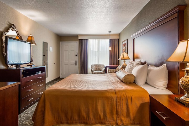 Room 13 of 48