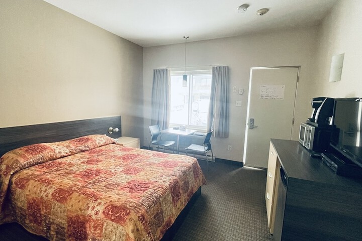 Falcon Motel Brossard