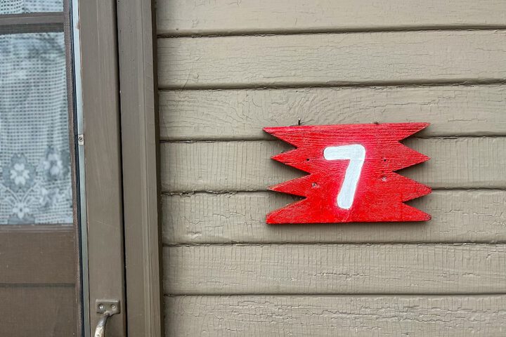 Room 71 of 146
