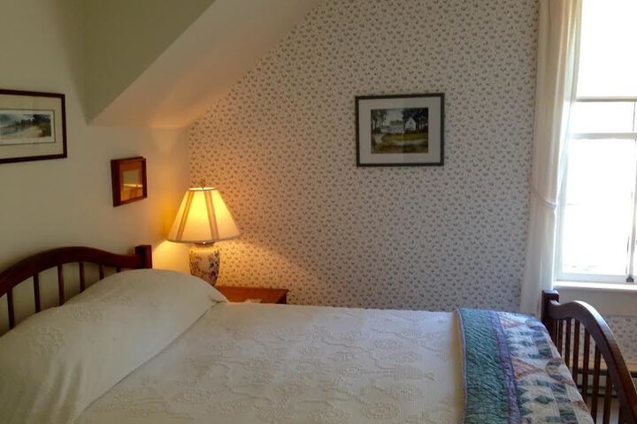 Room 16 of 54