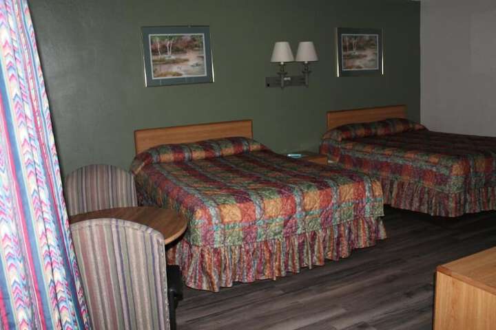 Room 32 of 42