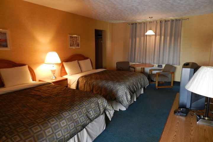 Room 11 of 27