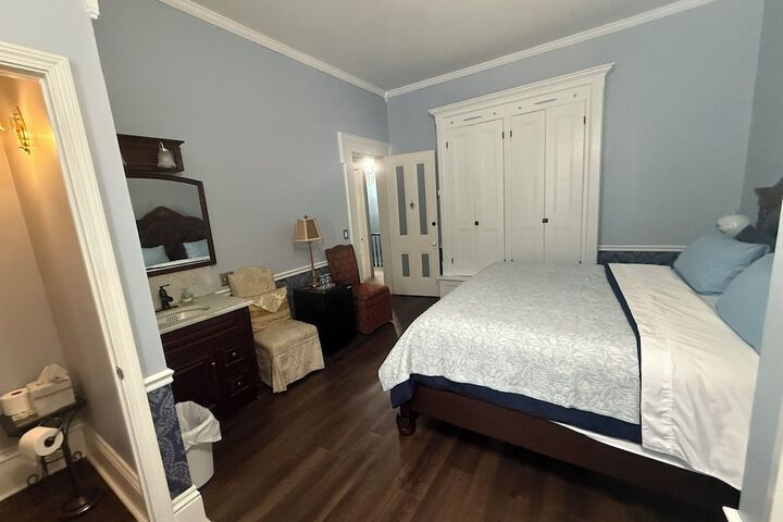 Room 21 of 63