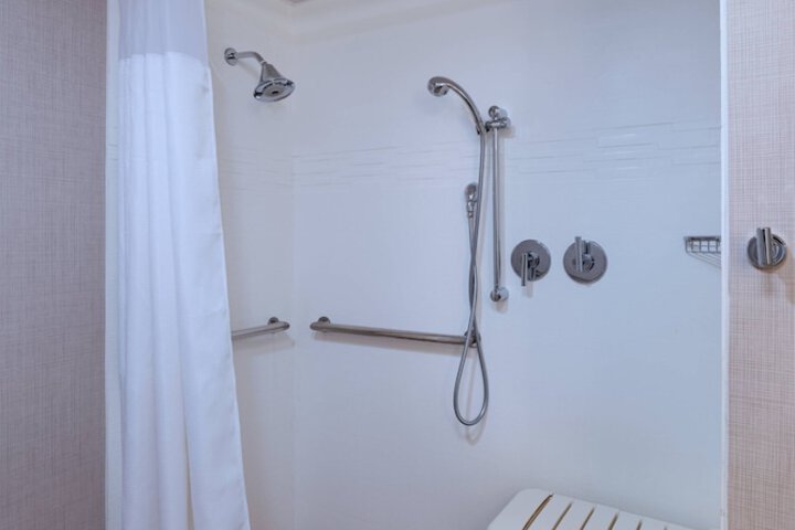 Room 20 of 30
