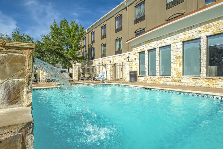 Pool 9 of 52