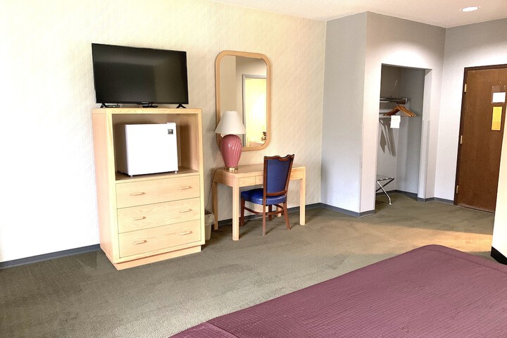 Room 285 of 334